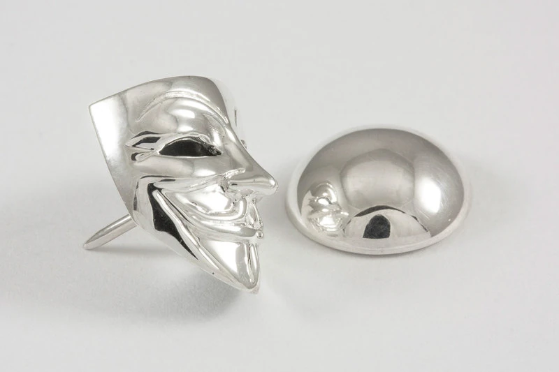 Bavero Pin